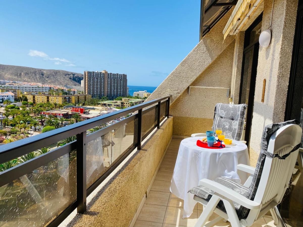 Royal Holiday Home Лос Кристианос Екстериор снимка